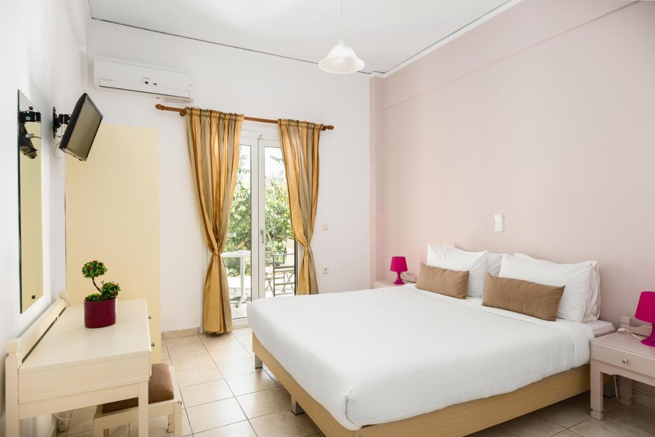 Filorian Hotel Apartments Acharavi  Eksteriør billede